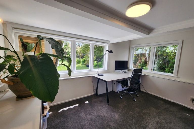 Photo of property in 12 Cook Street, Karori, Wellington, 6012