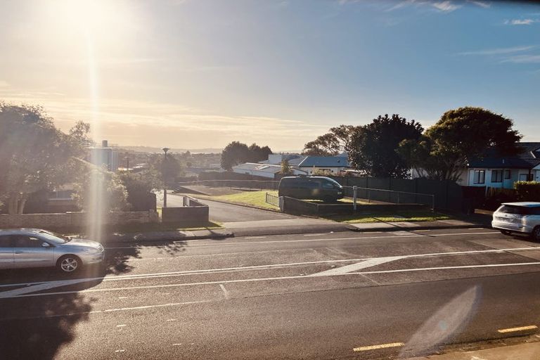 Photo of property in 156 Ridge Road, Howick, Auckland, 2014