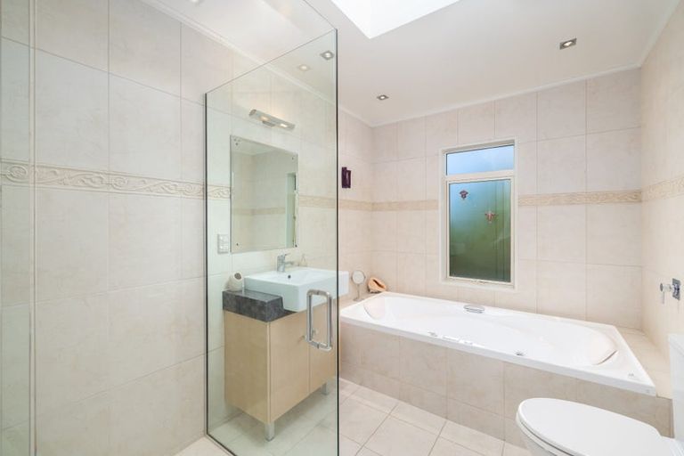 Photo of property in 19 Stirling Street, Merivale, Christchurch, 8014