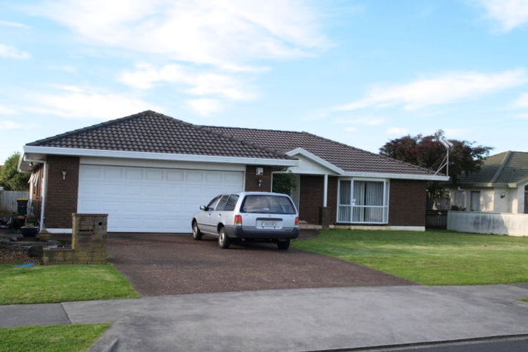 Photo of property in 5 Amadeus Place, Northpark, Auckland, 2013