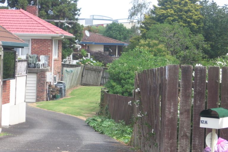 Photo of property in 2/12 Waterloo Road, Milford, Auckland, 0620