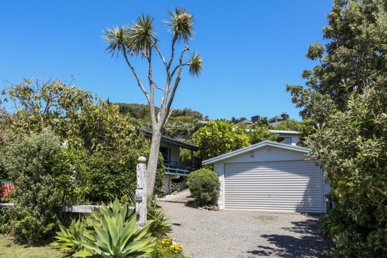 Photo of property in 203 Harper Road, Waimarama, 4294