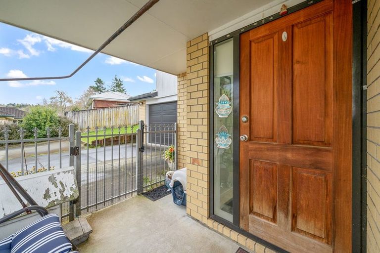 Photo of property in 83 Kamara Road, Glen Eden, Auckland, 0602