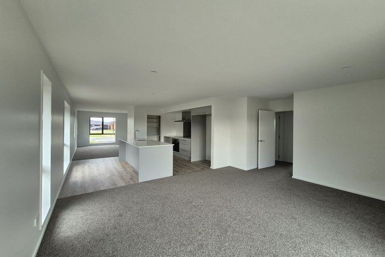 Photo of property in 35 Sanders Way, Rolleston, 7614