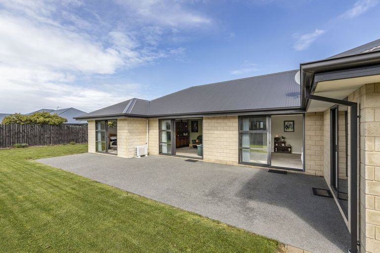 Photo of property in 32 Kotare Avenue, Rangiora, 7400