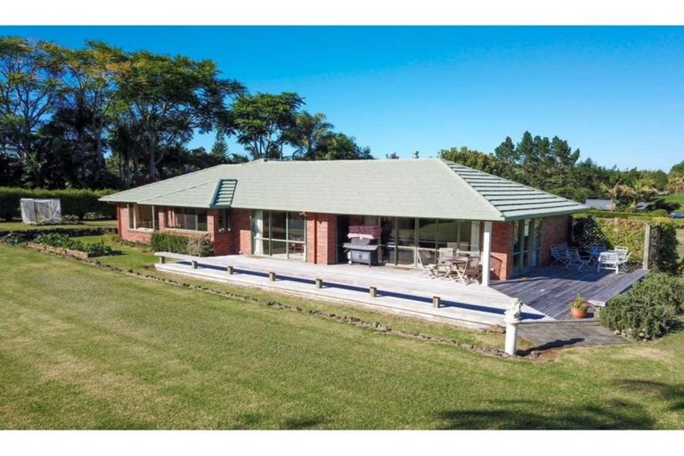 Photo of property in 6 Pickmere Lane, Kerikeri, 0230