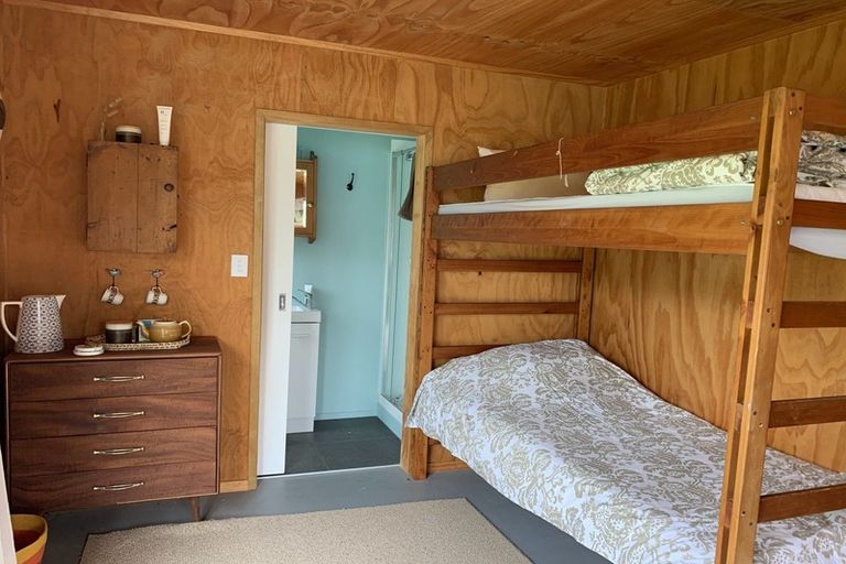 Photo of property in 19 Waetford Road, Matapouri, Whangarei, 0173