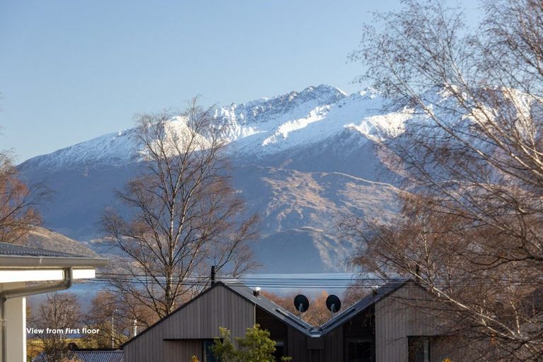 Photo of property in 147b Warren Street, Wanaka, 9305
