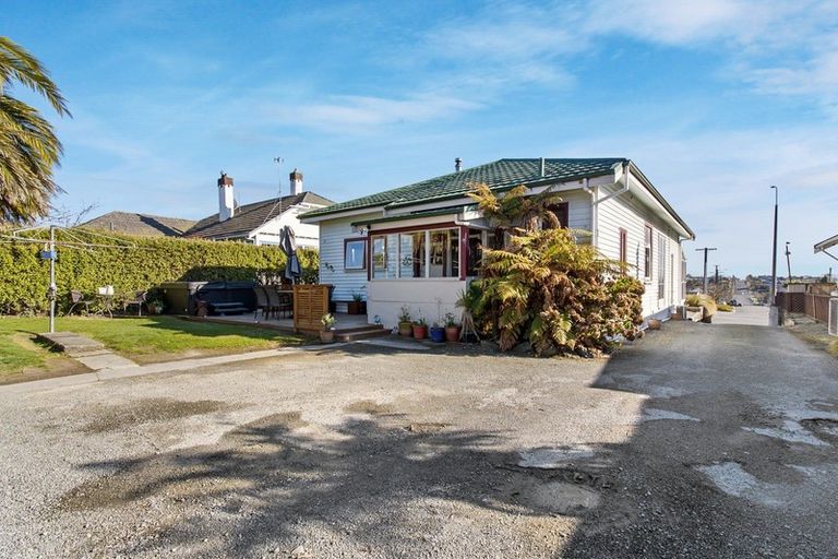 Photo of property in 42 College Road, Parkside, Timaru, 7910