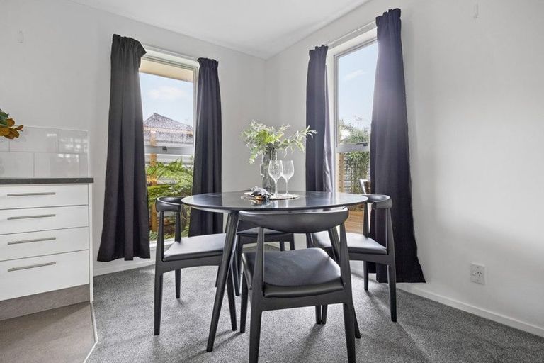 Photo of property in 25 Dunbarton Street, Redwood, Christchurch, 8051