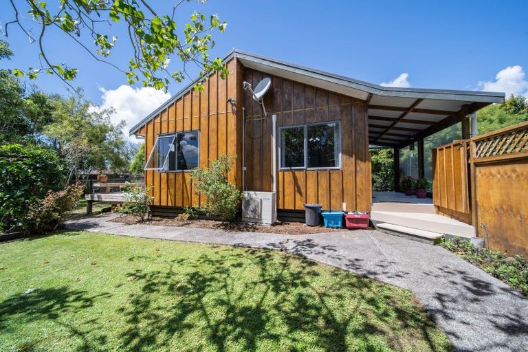 Photo of property in 8 Vera Heights, Maungakaramea, Whangarei, 0178