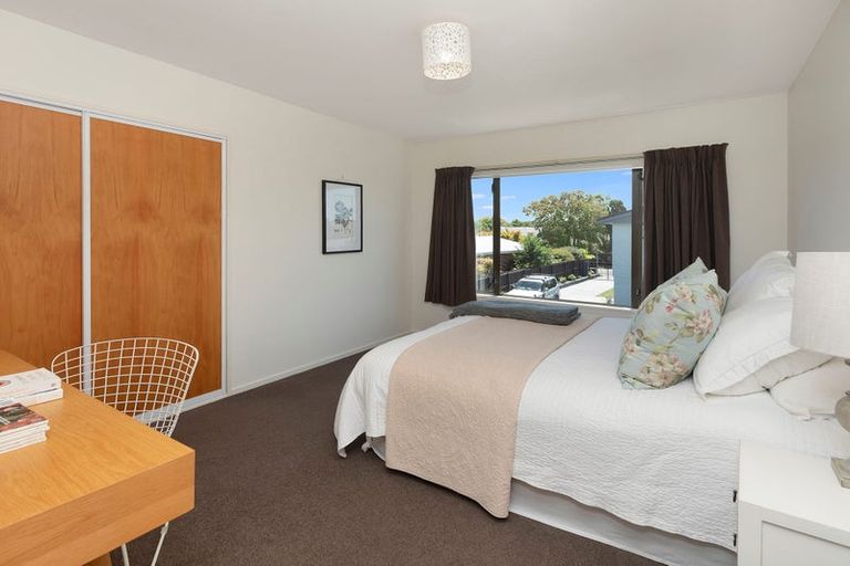 Photo of property in 1/16 Coniston Avenue, Ilam, Christchurch, 8041