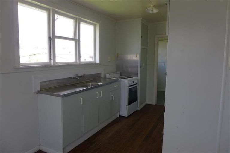 Photo of property in 28 Healy Road, Manurewa, Auckland, 2102