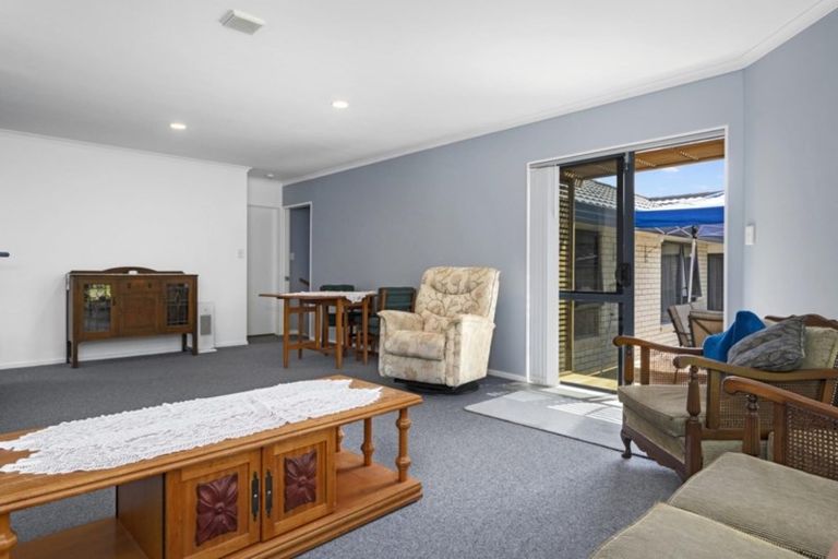 Photo of property in 72 Village Park Drive, Welcome Bay, Tauranga, 3112