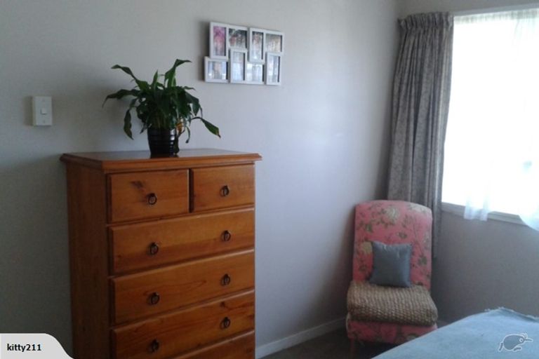 Photo of property in 2/4 Tama Street, Alicetown, Lower Hutt, 5010