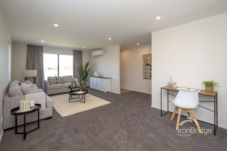 Photo of property in 21 Weaver Street, Woodend, 7691