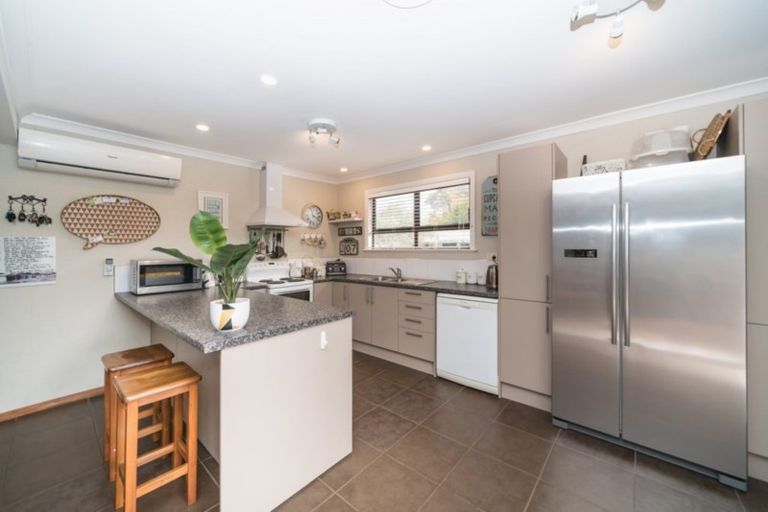 Photo of property in 14 Pitama Road, Awapuni, Palmerston North, 4412