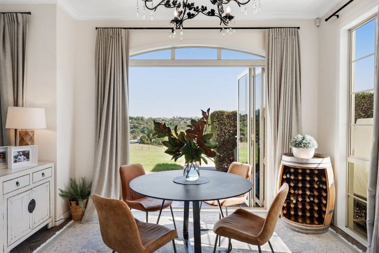 Photo of property in 204 Broomfields Road, Whitford, Howick, 2571