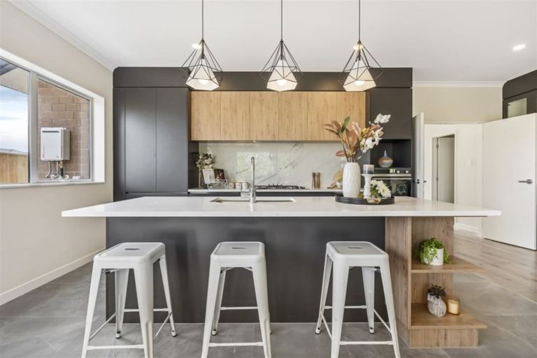 Photo of property in 41 Lisnoble Road, Flat Bush, Auckland, 2019