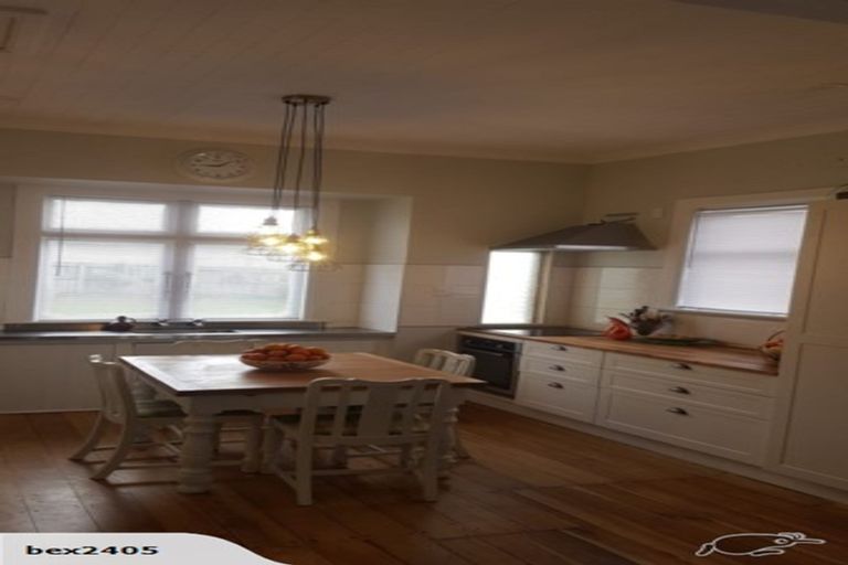 Photo of property in 37 Harrison Street West, Featherston, 5710