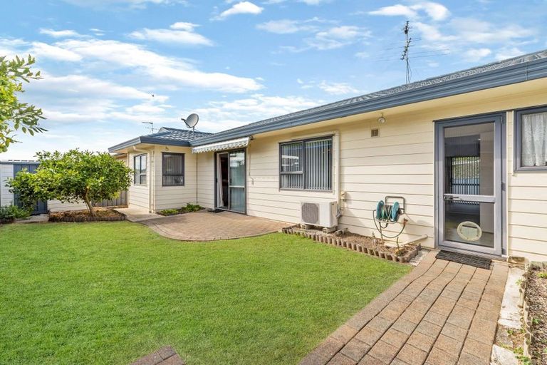 Photo of property in 86b Queen Street, Waiuku, 2123