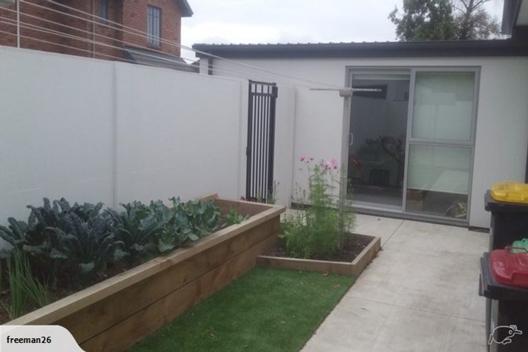 Photo of property in 4/33 Darvel Street, Riccarton, Christchurch, 8011