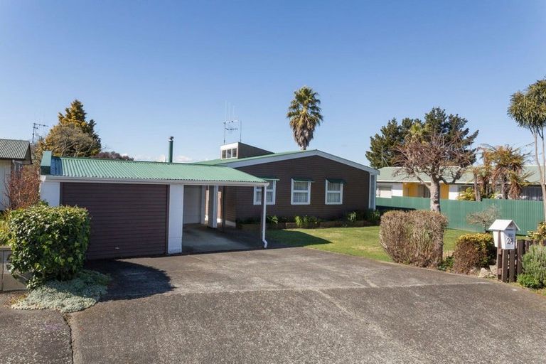 Photo of property in 24 Ries Street, Dannevirke, 4930