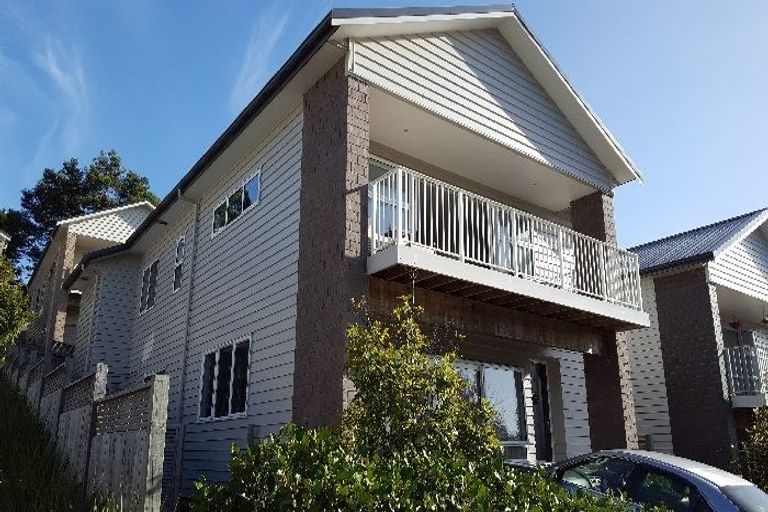 Photo of property in 9a Nimstedt Avenue, Oteha, Auckland, 0632