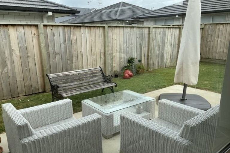 Photo of property in 19e Rewarewa Place, Matua, Tauranga, 3110
