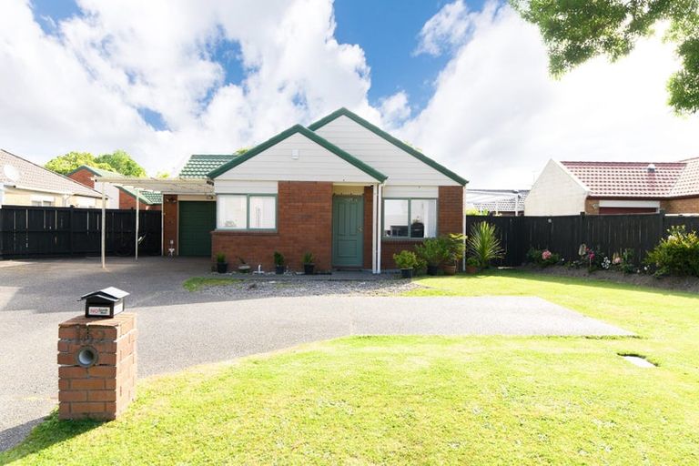 Photo of property in 162 Waitemata Drive, Ranui, Auckland, 0612