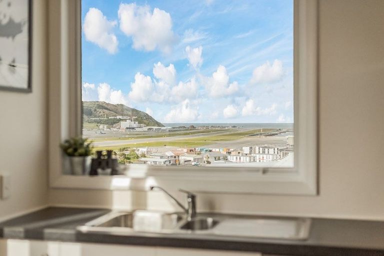 Photo of property in 35 Tirangi Road, Rongotai, Wellington, 6022