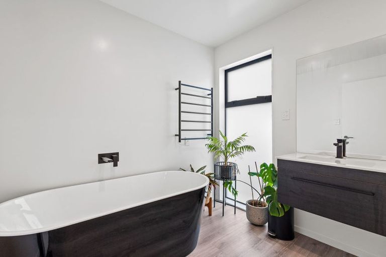 Photo of property in 181a Lincoln Road, Addington, Christchurch, 8024