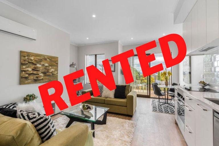 Photo of property in 1/2 Wesley Street, Devonport, Auckland, 0624