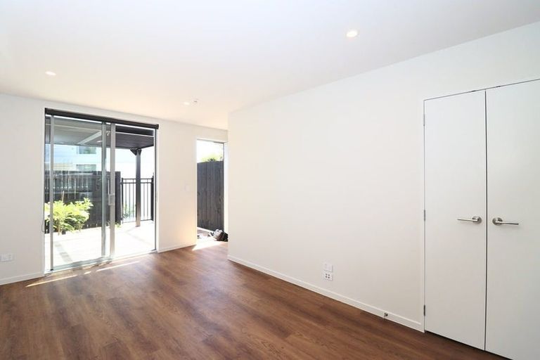 Photo of property in 12/25 Tranent Road, Mangere, Auckland, 2022