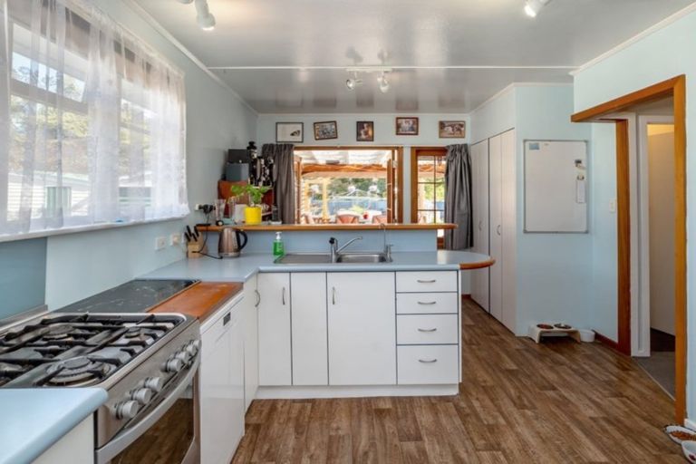 Photo of property in 11 Madden Place, Solway, Masterton, 5810
