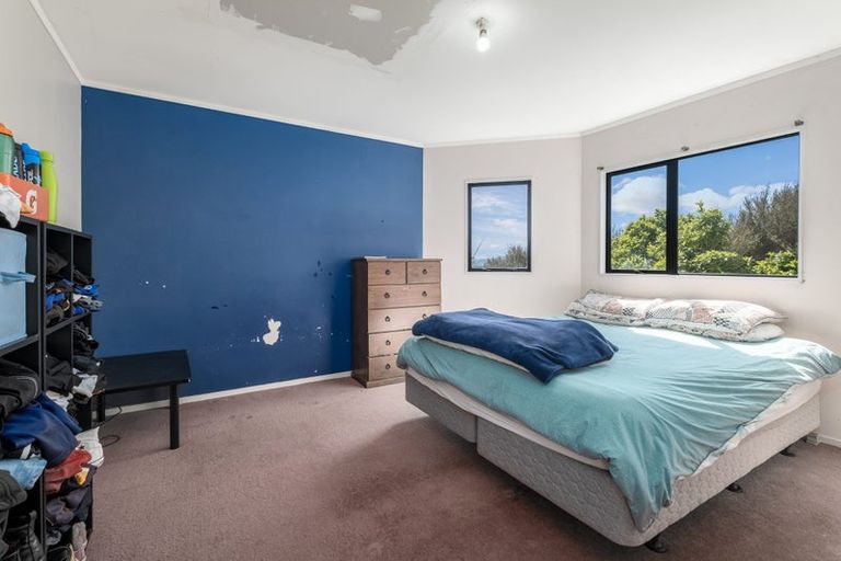 Photo of property in 2 Cromarty Place, Papakowhai, Porirua, 5024