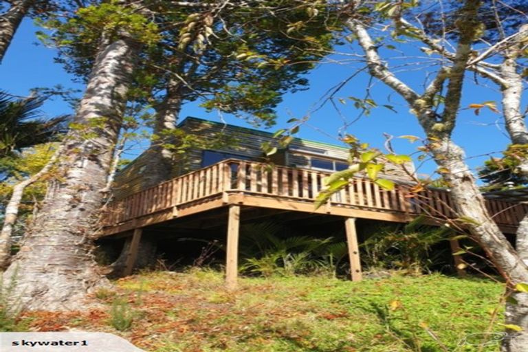 Photo of property in 175 Caton Road, Waitakere, Henderson, 0782