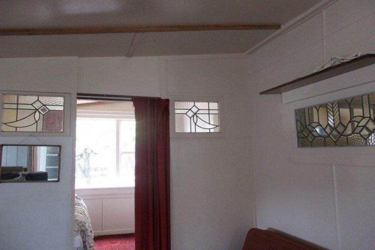 Photo of property in 19 Laura Street, Lumsden, 9730