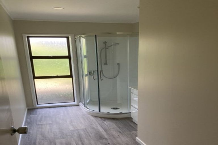 Photo of property in 1/16 Imogene Way, Half Moon Bay, Auckland, 2012