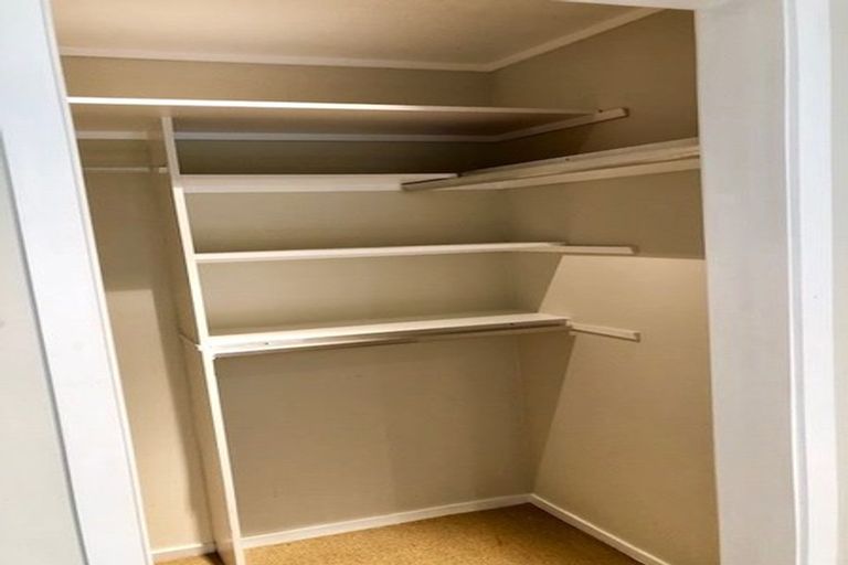 Photo of property in 2/32 Merani Street, Narrow Neck, Auckland, 0622