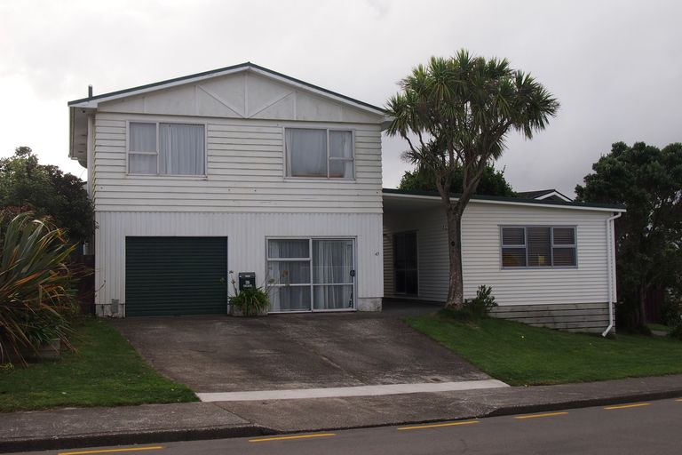 Photo of property in 47 Baylands Drive, Newlands, Wellington, 6037