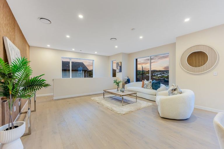 Photo of property in 29 Kaupeka Road, Orewa, 0931