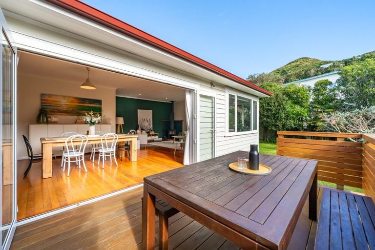 Photo of property in 8 Saint Albans Avenue, Karori, Wellington, 6012