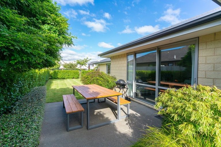 Photo of property in 6 Derek Anderson Place, Halswell, Christchurch, 8025