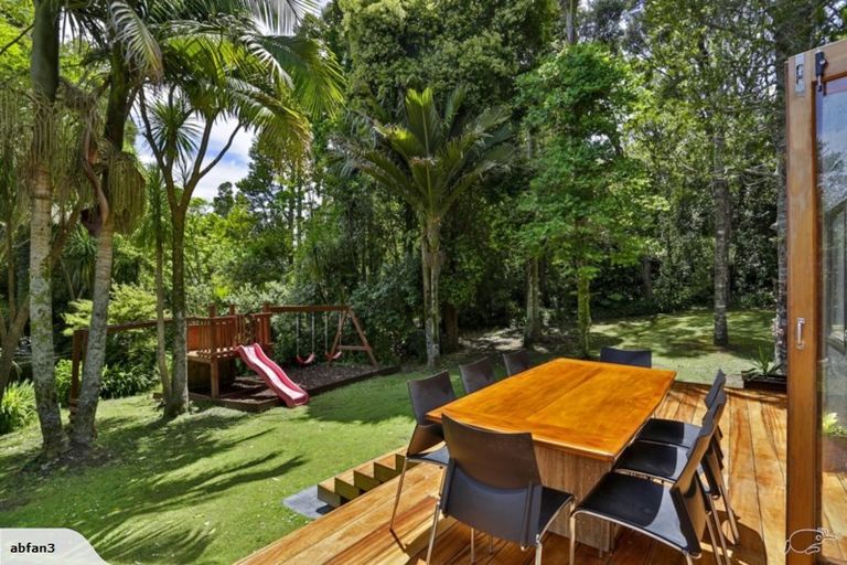 Photo of property in 363 Titirangi Road, Titirangi, Auckland, 0604