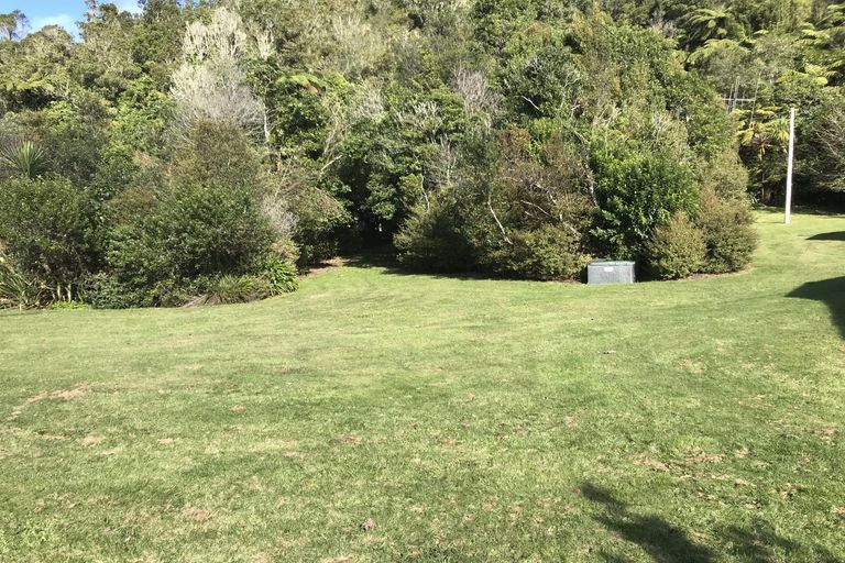 Photo of property in 19 Tombleson Road, Lake Rotoma, Rotorua, 3074