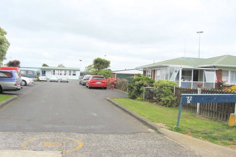 Photo of property in 72a Rosehill Drive, Rosehill, Papakura, 2113