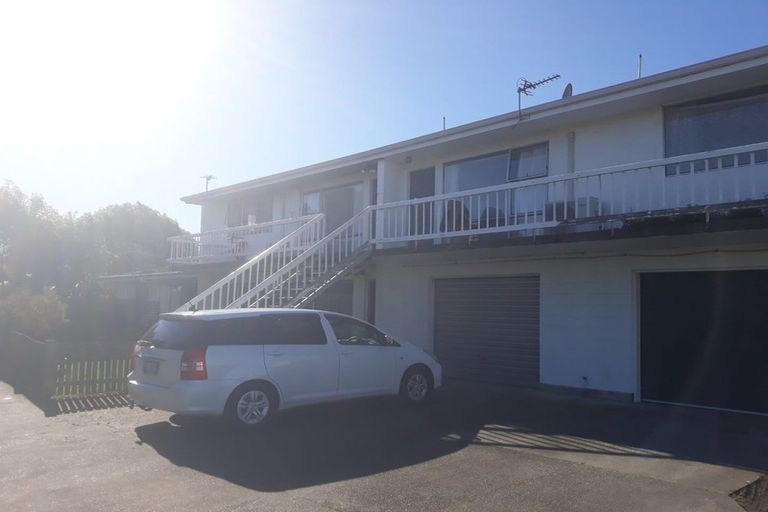 Photo of property in 2/605 Hereford Street, Linwood, Christchurch, 8011