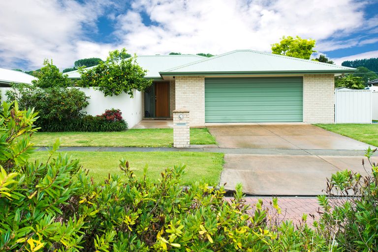 Photo of property in 26 Pohutukawa Grove, Lytton West, Gisborne, 4010