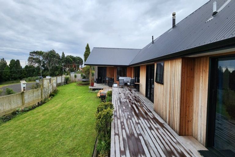 Photo of property in 6a Donnelly Street, Oakura, 4314